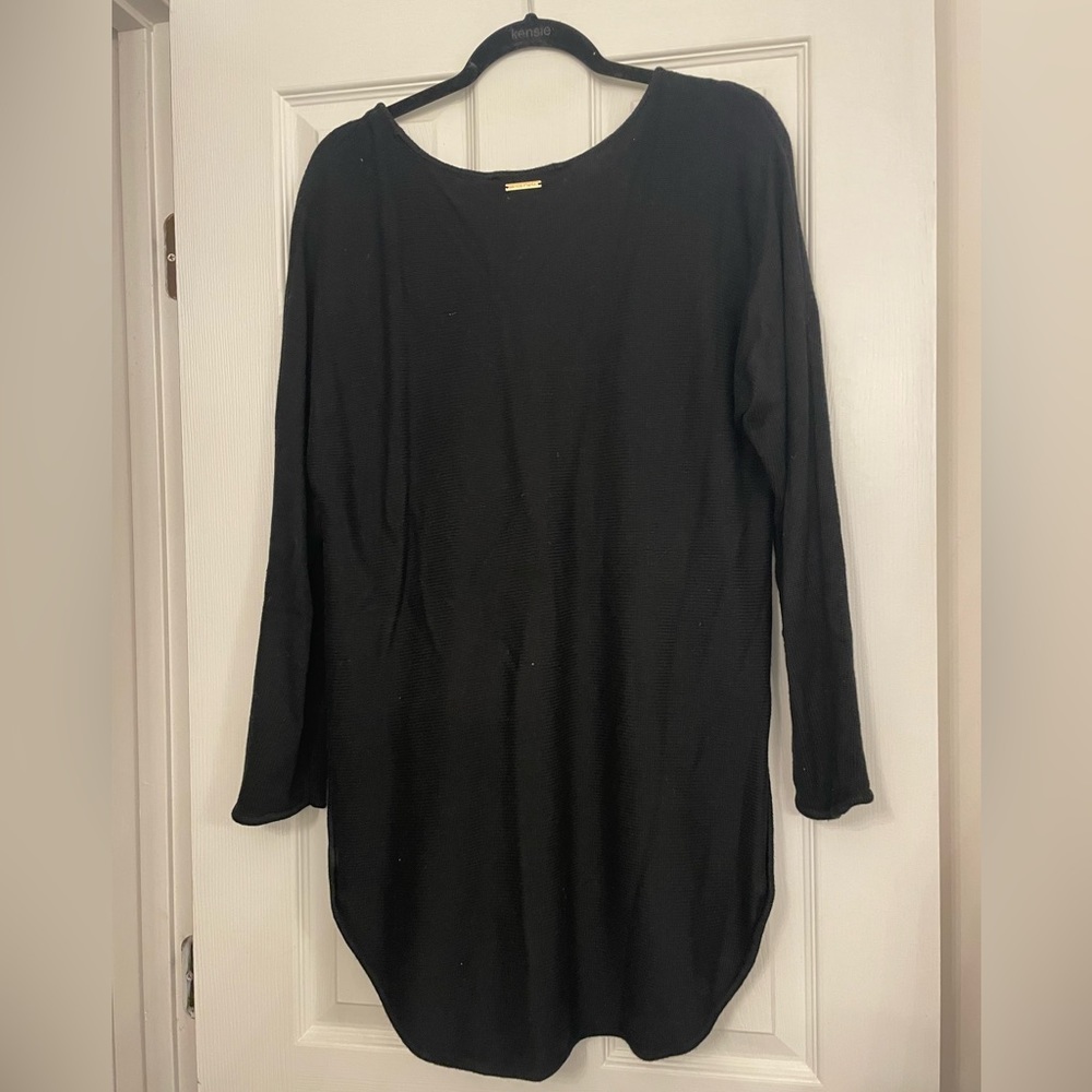 Lightweight sweater
